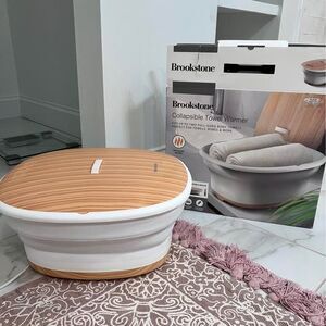 Brookstone Collapsible Towel Warmer